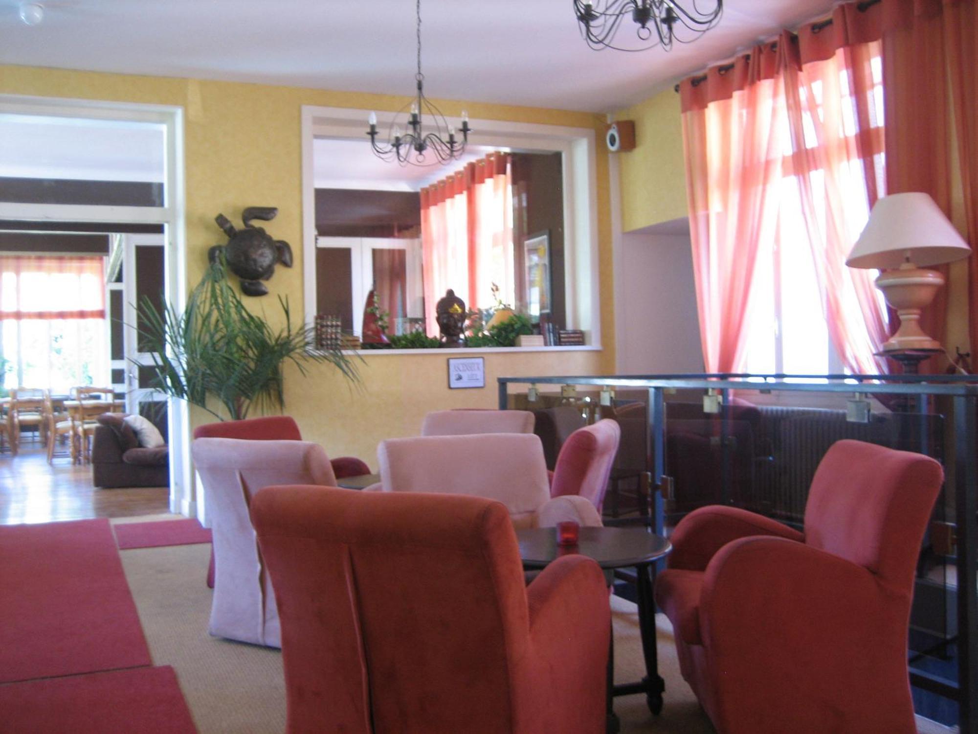 Hotel Et Residence Des Bains Vic-sur-Cère 외부 사진